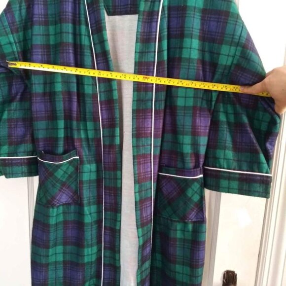 New Childrens Silvil brand Large Polyester Robe Made In USA - Picture 7 of 7